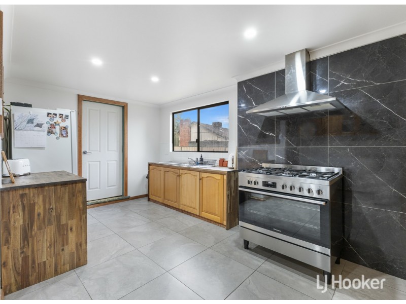 16 Uduc Road, Harvey WA 6220