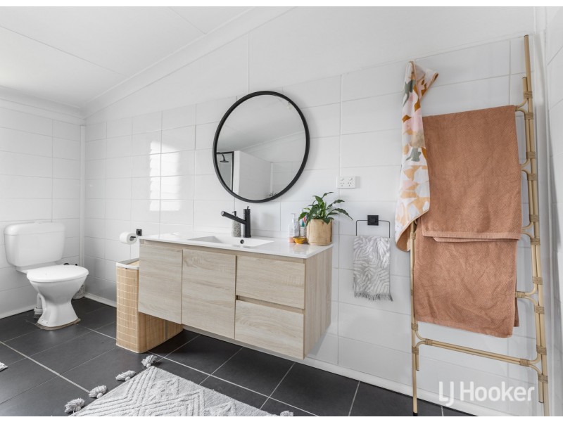 16 Uduc Road, Harvey WA 6220