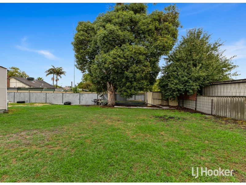 16 Uduc Road, Harvey WA 6220