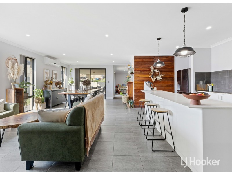 33 Whistler Way, Harvey WA 6220