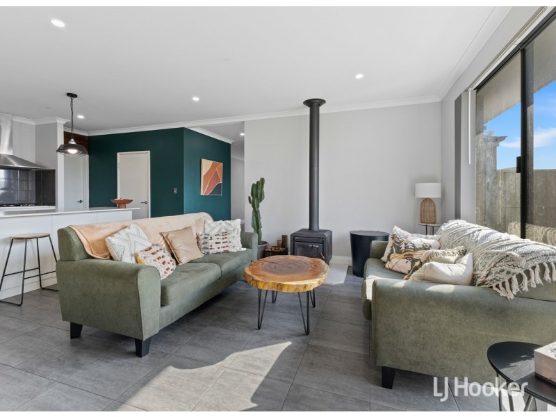 33 Whistler Way, Harvey WA 6220