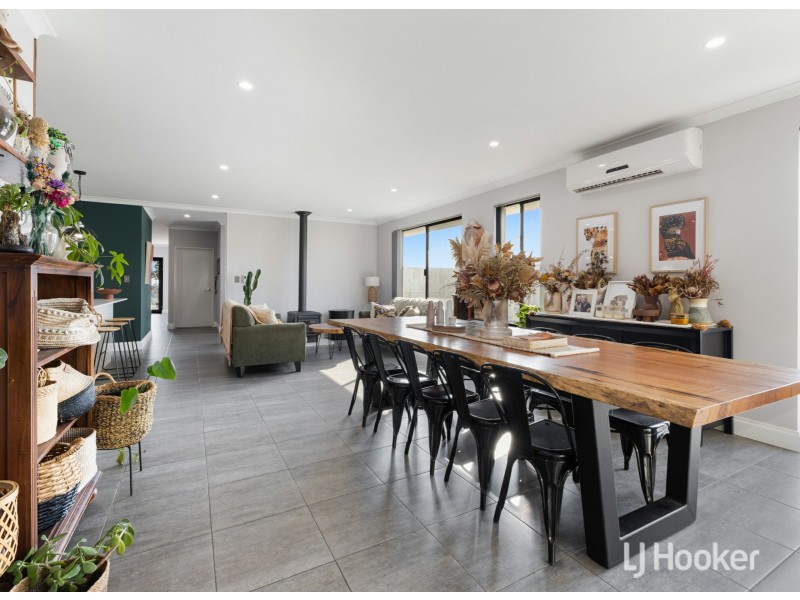 33 Whistler Way, Harvey WA 6220