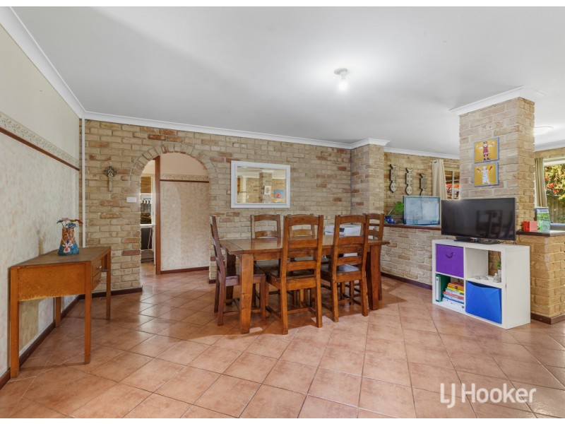 10 Lyons Way, Harvey WA 6220