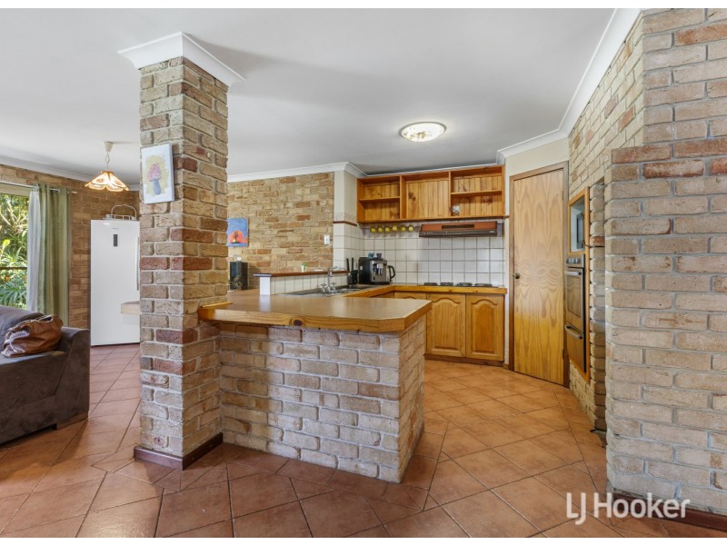 10 Lyons Way, Harvey WA 6220