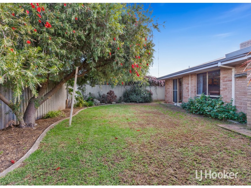 10 Lyons Way, Harvey WA 6220