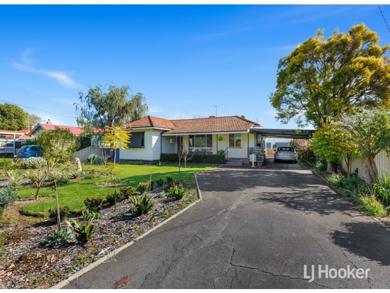 16 Palmer Street, Harvey WA 6220