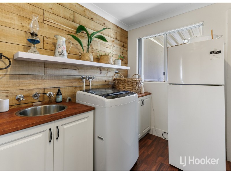 16 Palmer Street, Harvey WA 6220