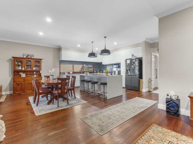 31 Peet Street, Harvey WA 6220