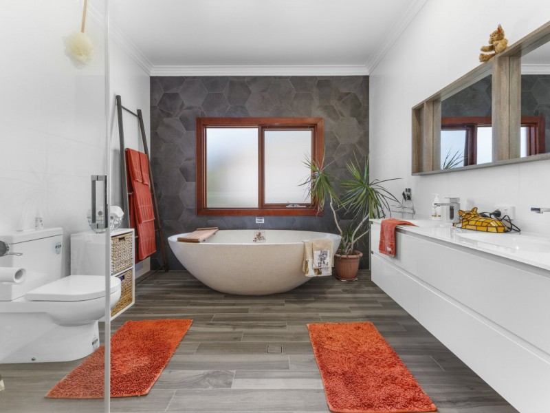 31 Peet Street, Harvey WA 6220