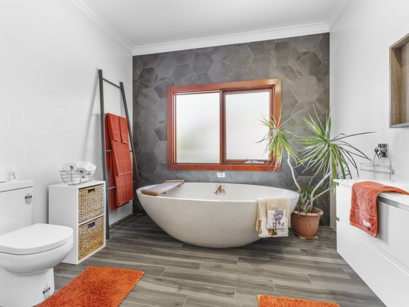 31 Peet Street, Harvey WA 6220