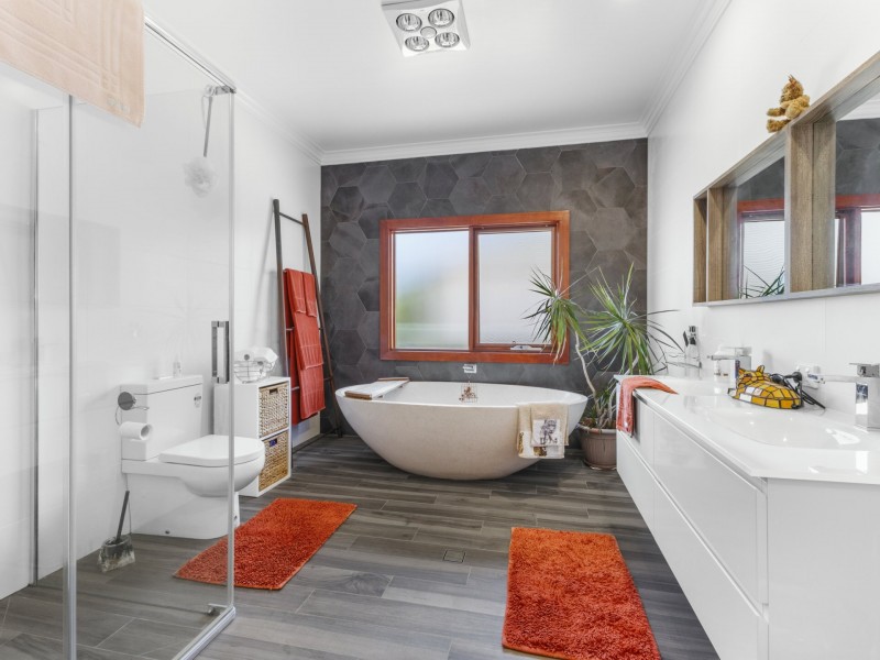 31 Peet Street, Harvey WA 6220