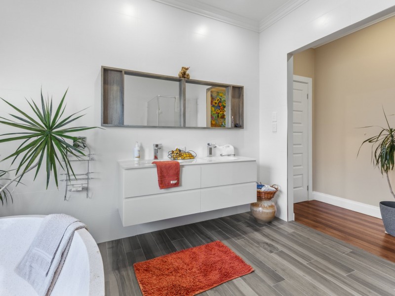 31 Peet Street, Harvey WA 6220