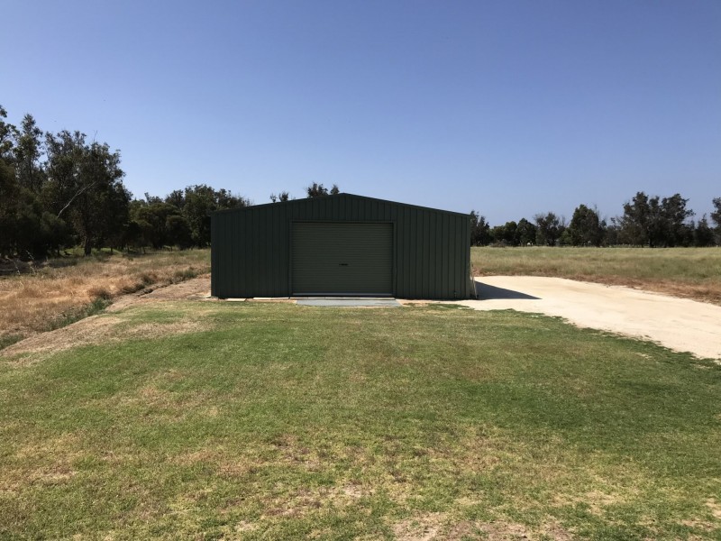 236 Ninth Street, Harvey WA 6220