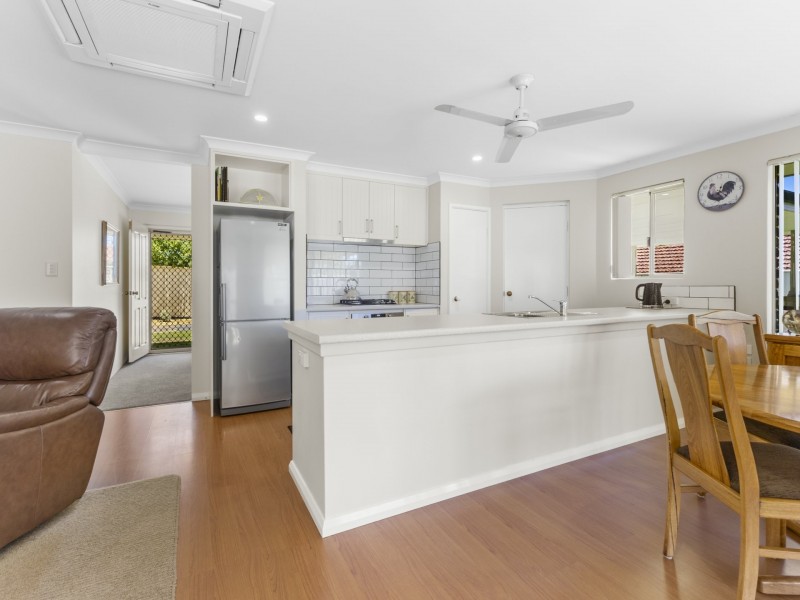 4B Larsen Court, Harvey WA 6220