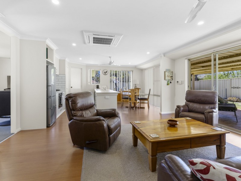 4B Larsen Court, Harvey WA 6220