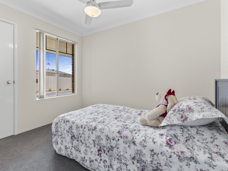 4B Larsen Court, Harvey WA 6220