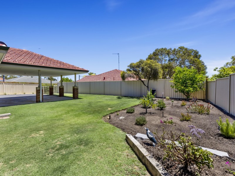 4B Larsen Court, Harvey WA 6220