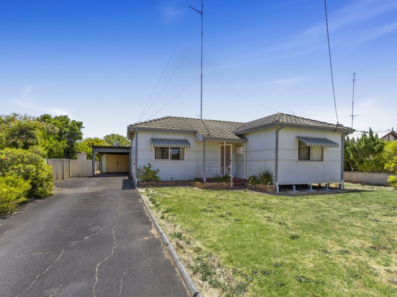 21 Third Street, Harvey WA 6220