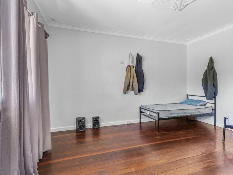 21 Third Street, Harvey WA 6220