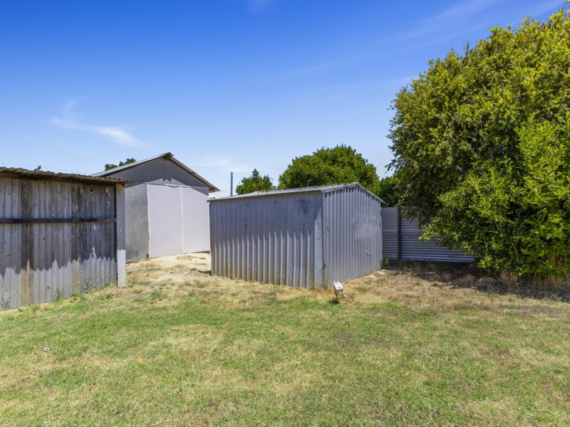 21 Third Street, Harvey WA 6220