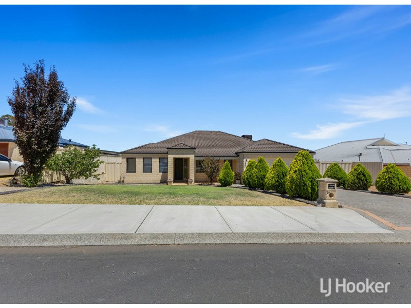24 Whistler Way, Harvey WA 6220