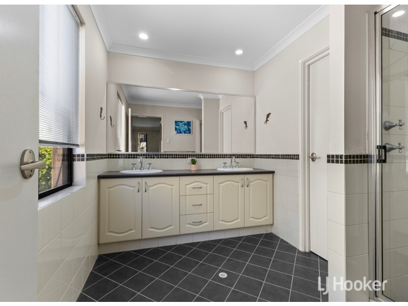 24 Whistler Way, Harvey WA 6220