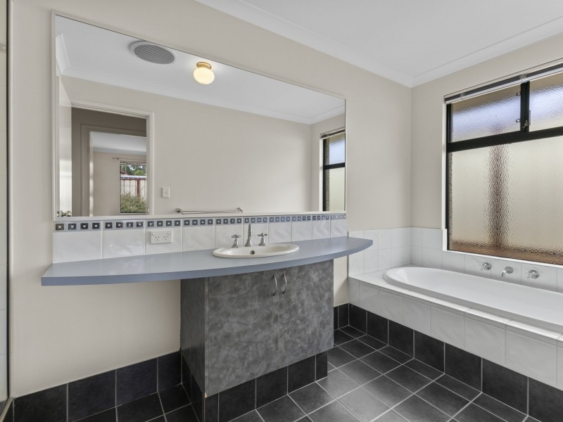 6 Whistler Way, Harvey WA 6220