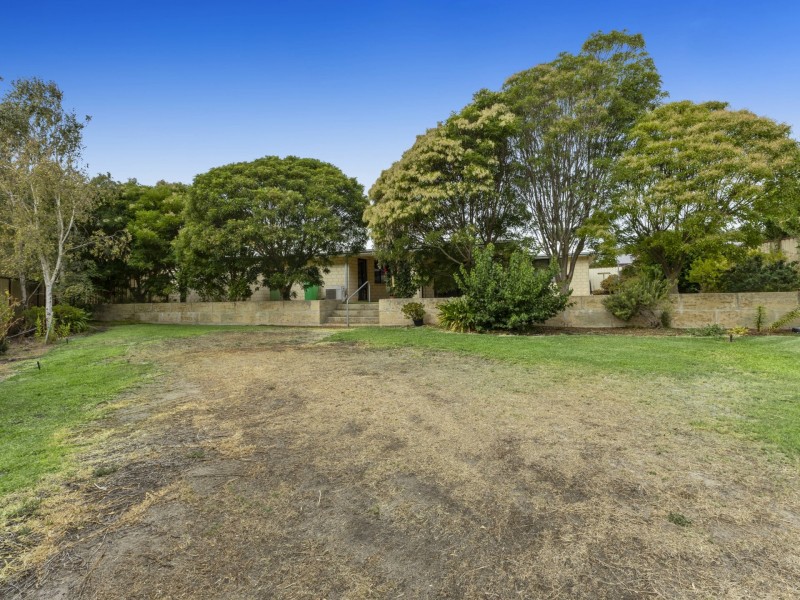 6 Whistler Way, Harvey WA 6220