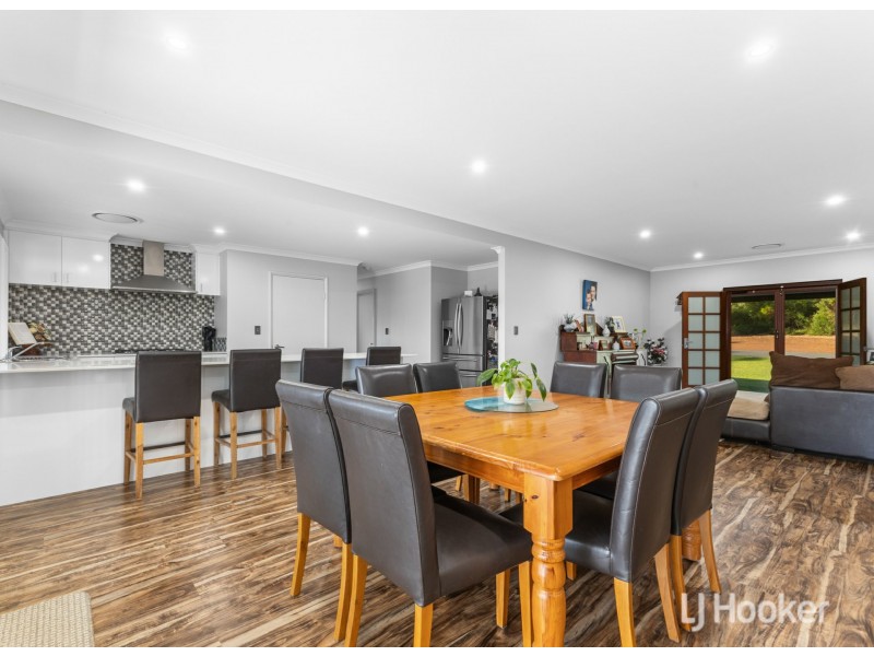 15 Barrington Knight Road, Yarloop WA 6218
