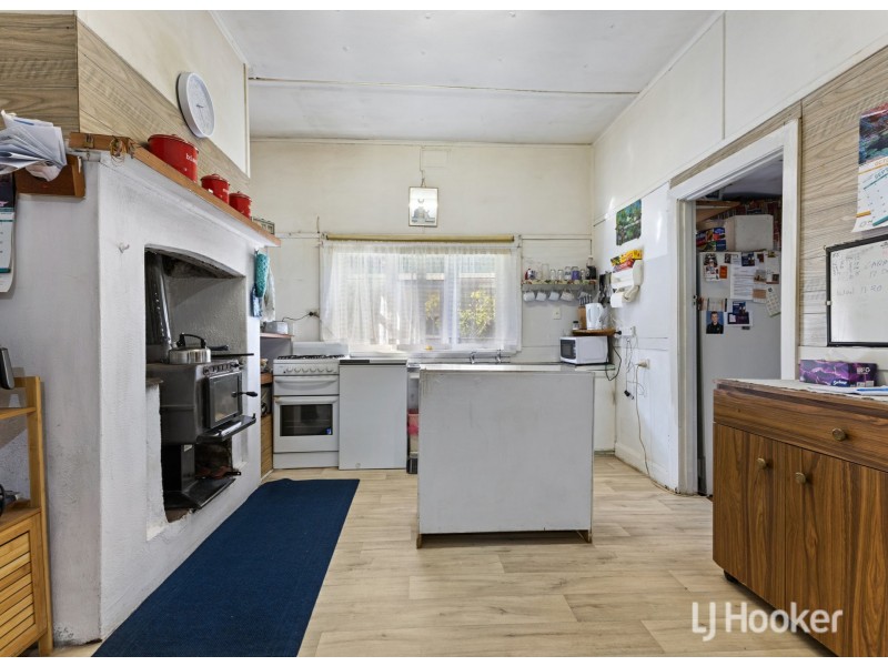 29 Hackett Road, Harvey WA 6220