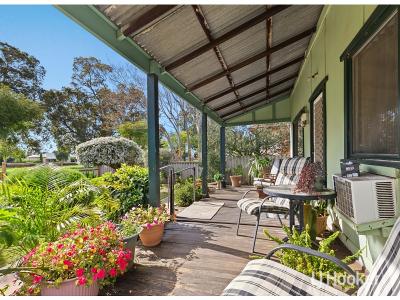 29 Hackett Road, Harvey WA 6220