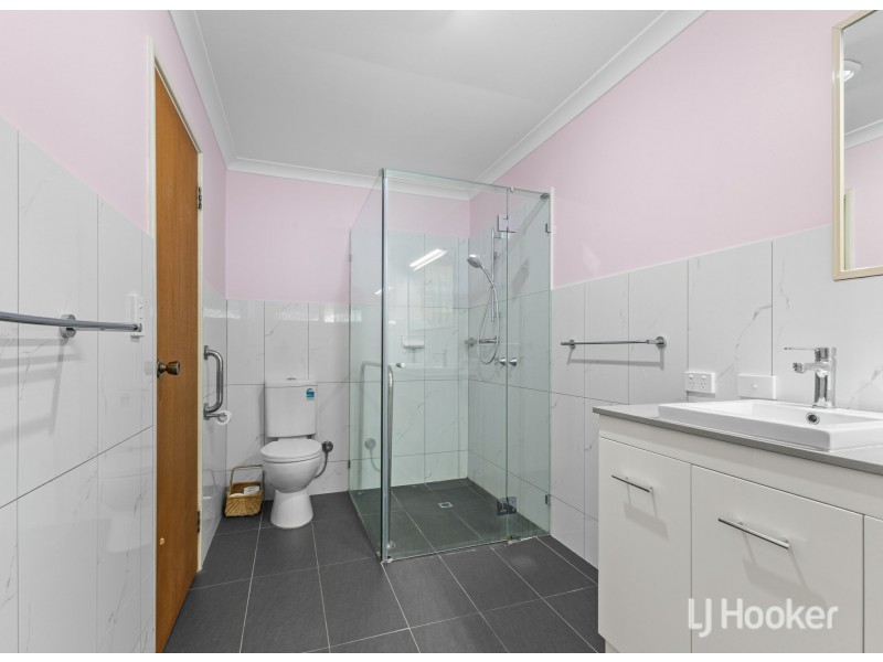 12 Lyons Way, Harvey WA 6220