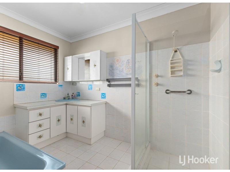 12 Lyons Way, Harvey WA 6220