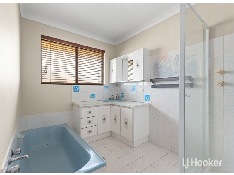 12 Lyons Way, Harvey WA 6220