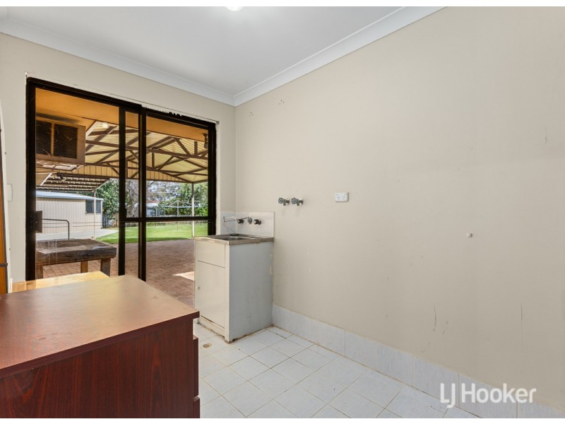 12 Lyons Way, Harvey WA 6220