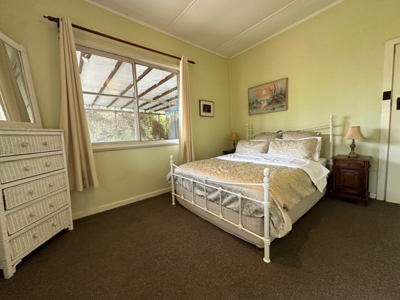 17 Logue Road, Harvey WA 6220