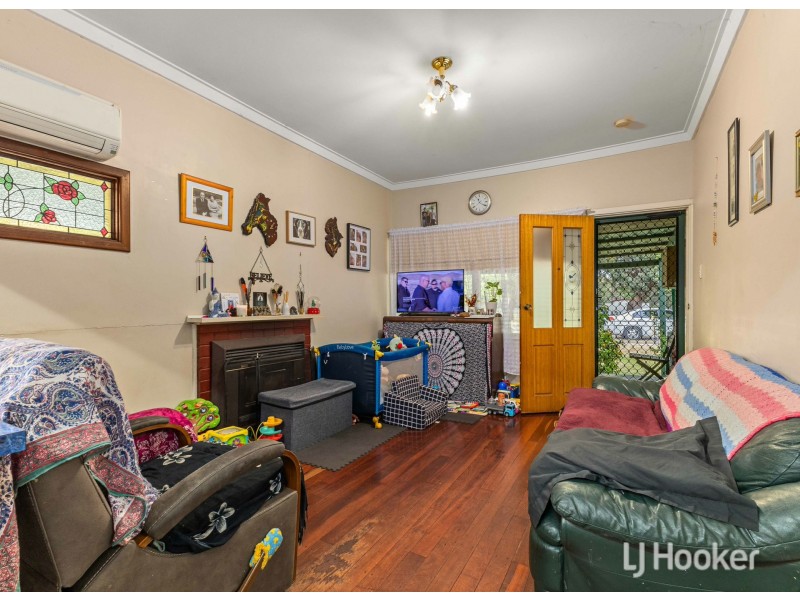16 Kennedy Street, Harvey WA 6220