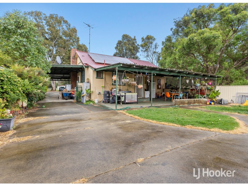 16 Kennedy Street, Harvey WA 6220