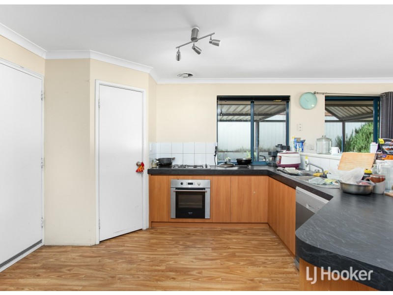 8 Butcherbird Road, Harvey WA 6220