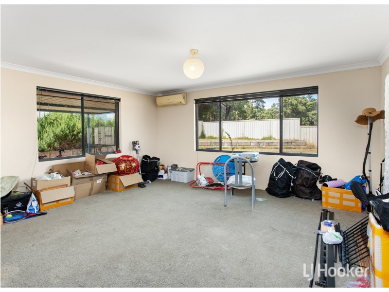 8 Butcherbird Road, Harvey WA 6220