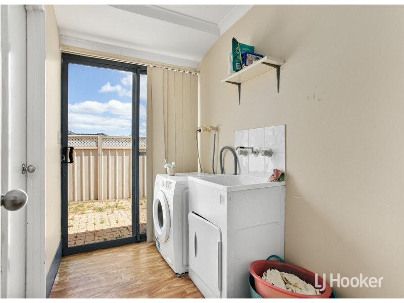 8 Butcherbird Road, Harvey WA 6220