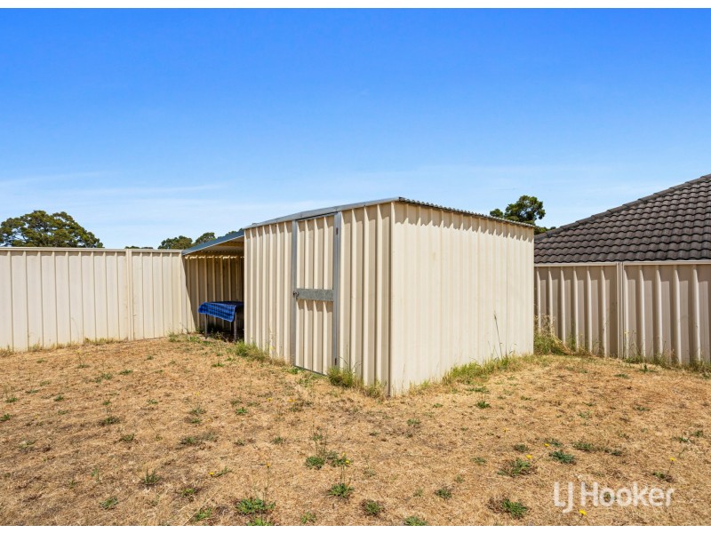 8 Butcherbird Road, Harvey WA 6220