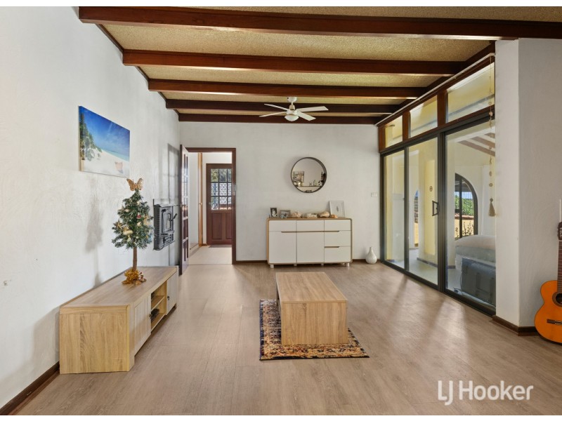 1 Hillside Road, Harvey WA 6220