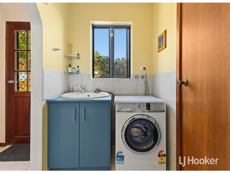 1 Hillside Road, Harvey WA 6220