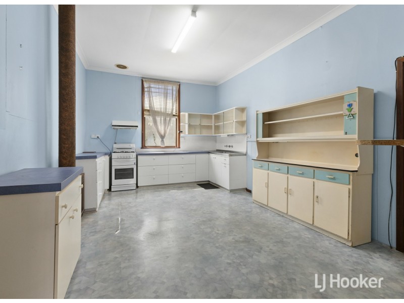 21 Newell Street, Harvey WA 6220