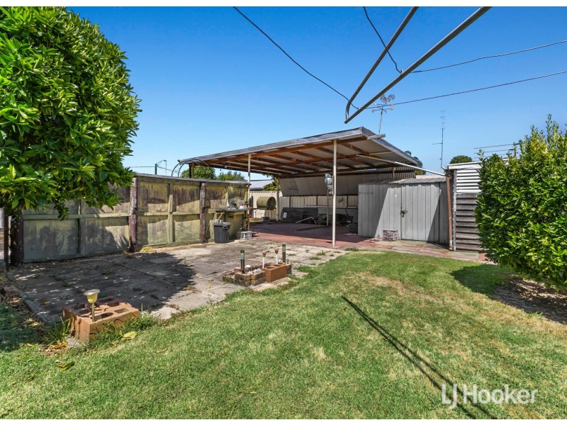 21 Newell Street, Harvey WA 6220