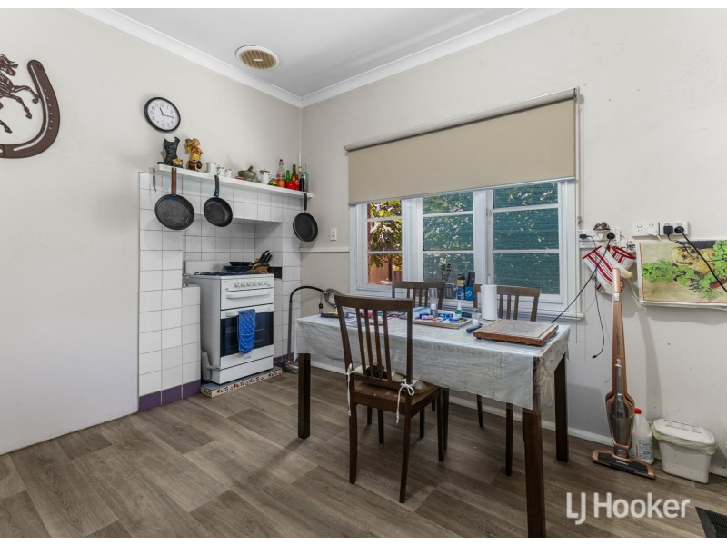 17 Peet Street, Harvey WA 6220