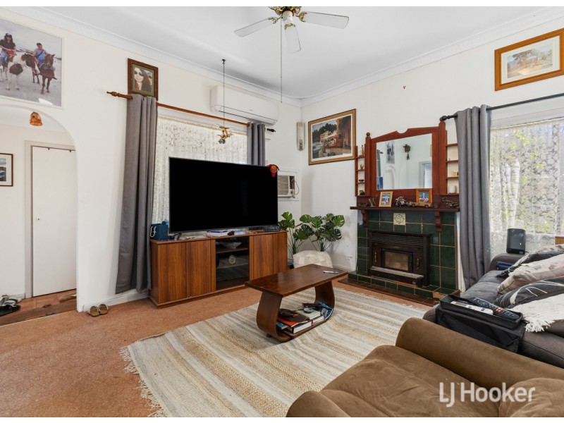 36 Third Street, Harvey WA 6220