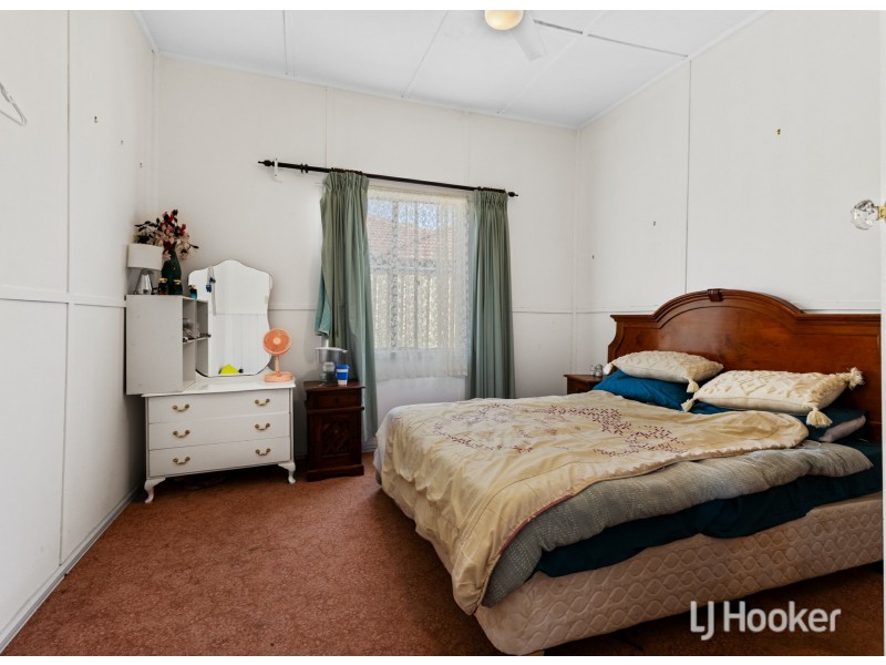 36 Third Street, Harvey WA 6220