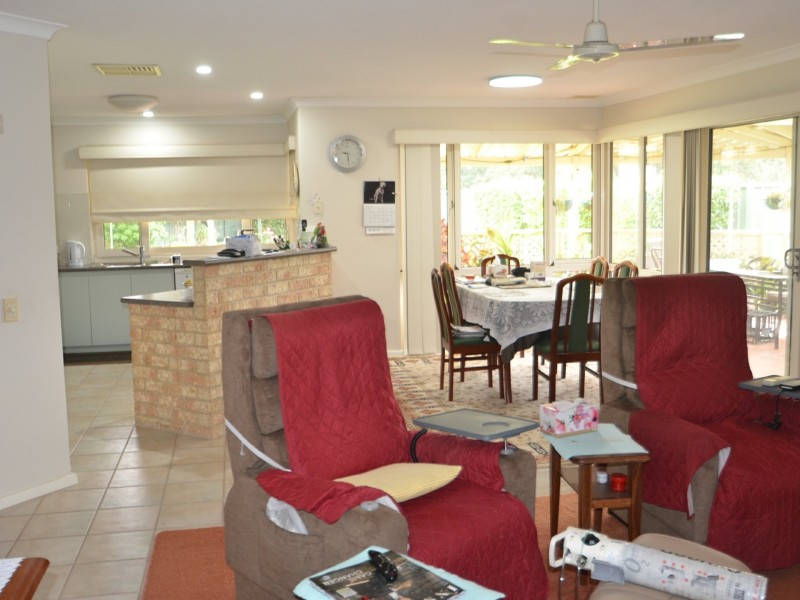 14 Stanford Court, Harvey WA 6220